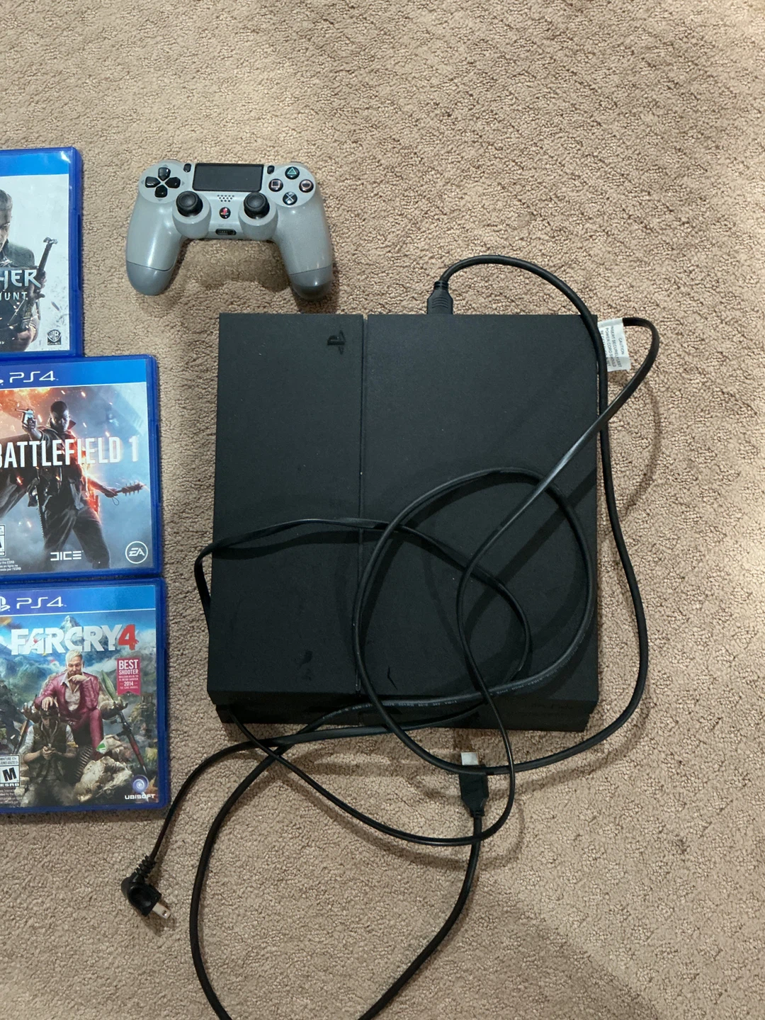 PlayStation 4 Console with 5 Games and Controller - photo 3