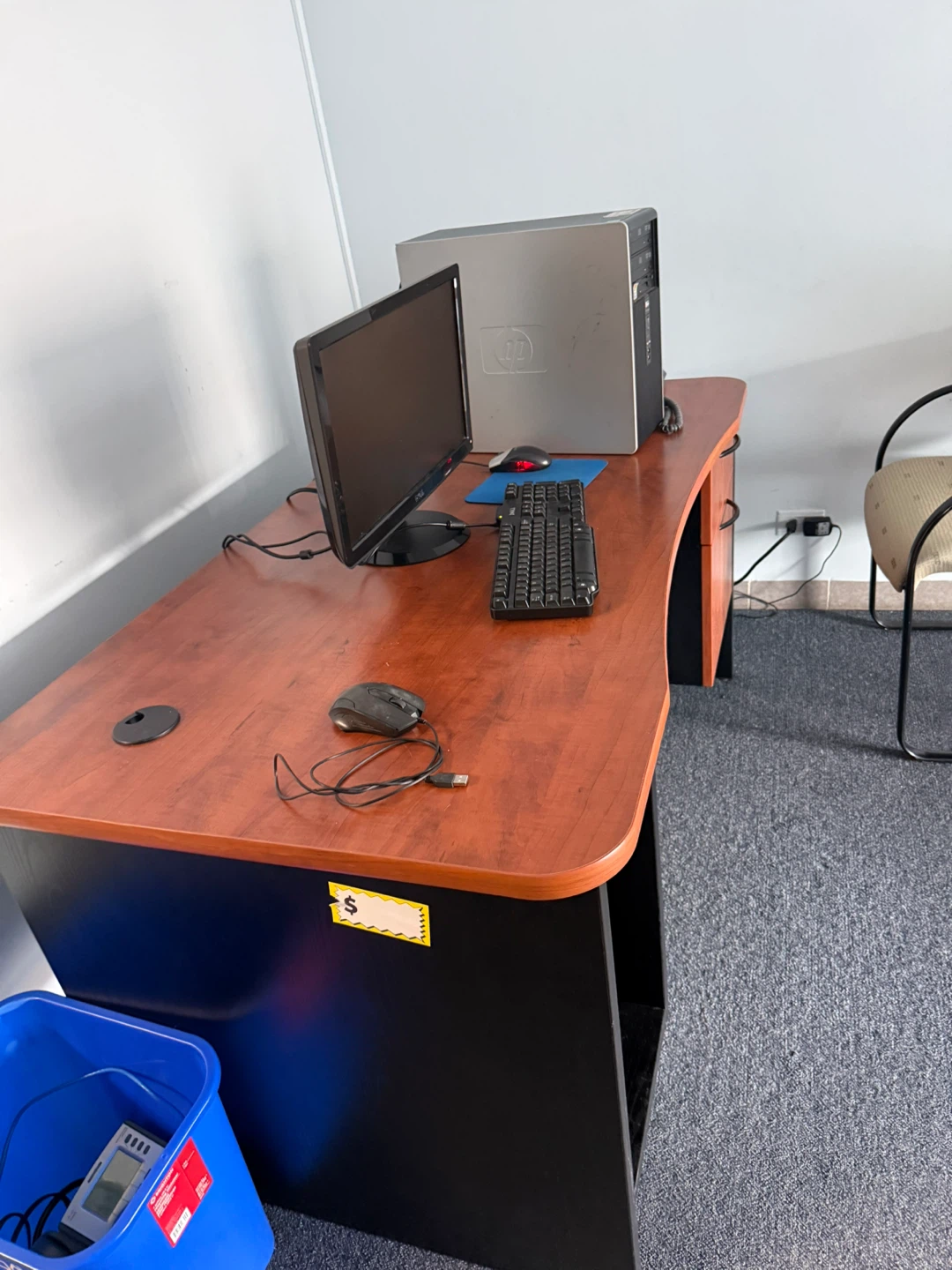 Office Desk - photo 2