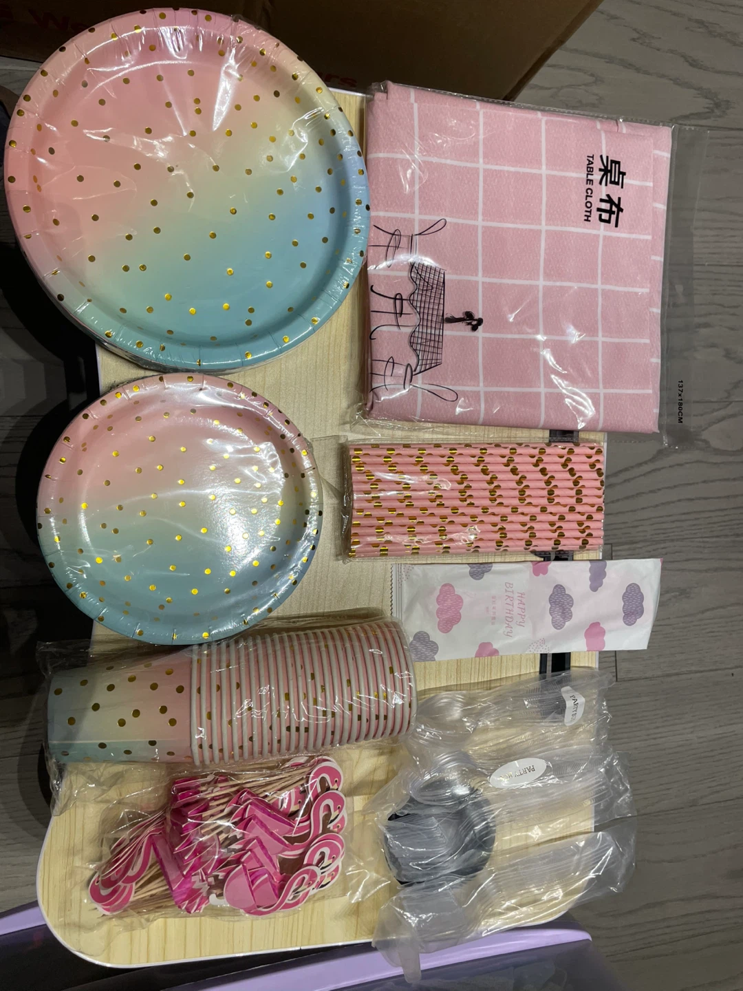 Party supplies set ⚽🎉🎊 - photo 3