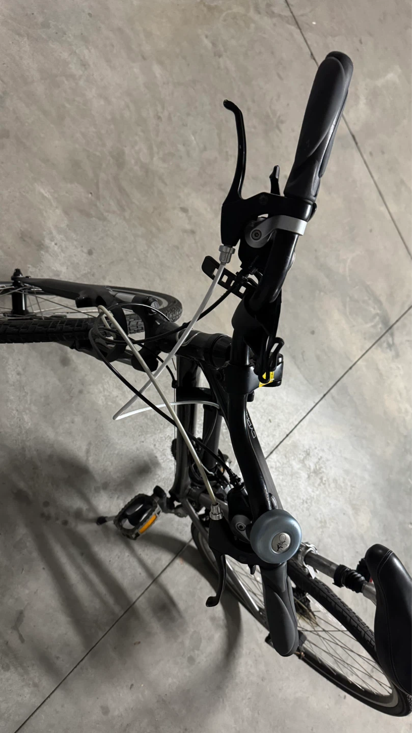 Giant Cypress DX Bike with Lock and Pump - photo 5
