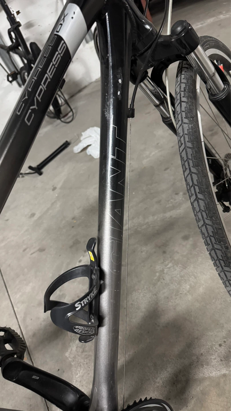 Giant Cypress DX Bike with Lock and Pump - photo 4