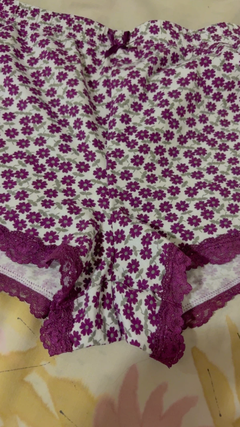 ⚽ Women's Pajama Shorts Size Medium - photo 2