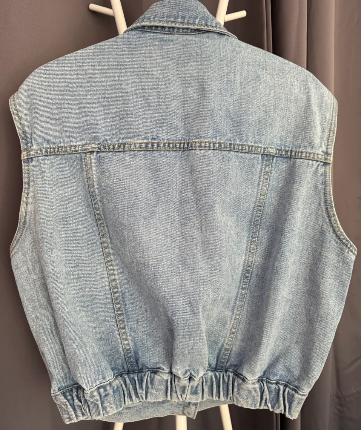 Denim Vest - Sleeveless Jean Jacket - photo 2