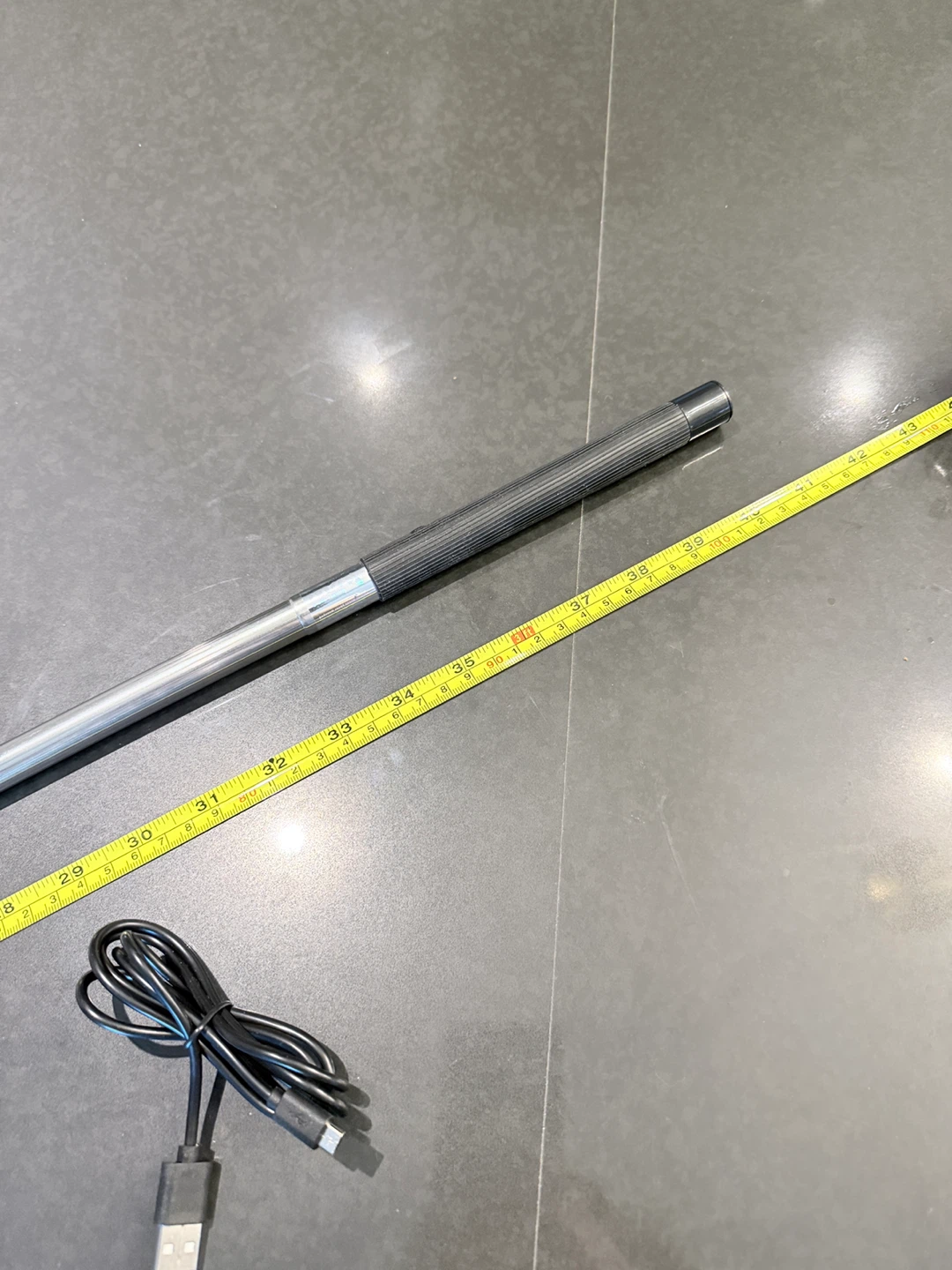 Extendable Selfie Stick with Charging Cable - photo 4
