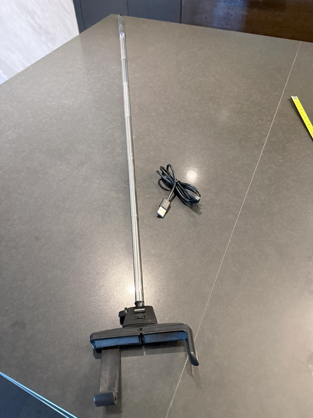 Extendable Selfie Stick with Charging Cable - photo 3