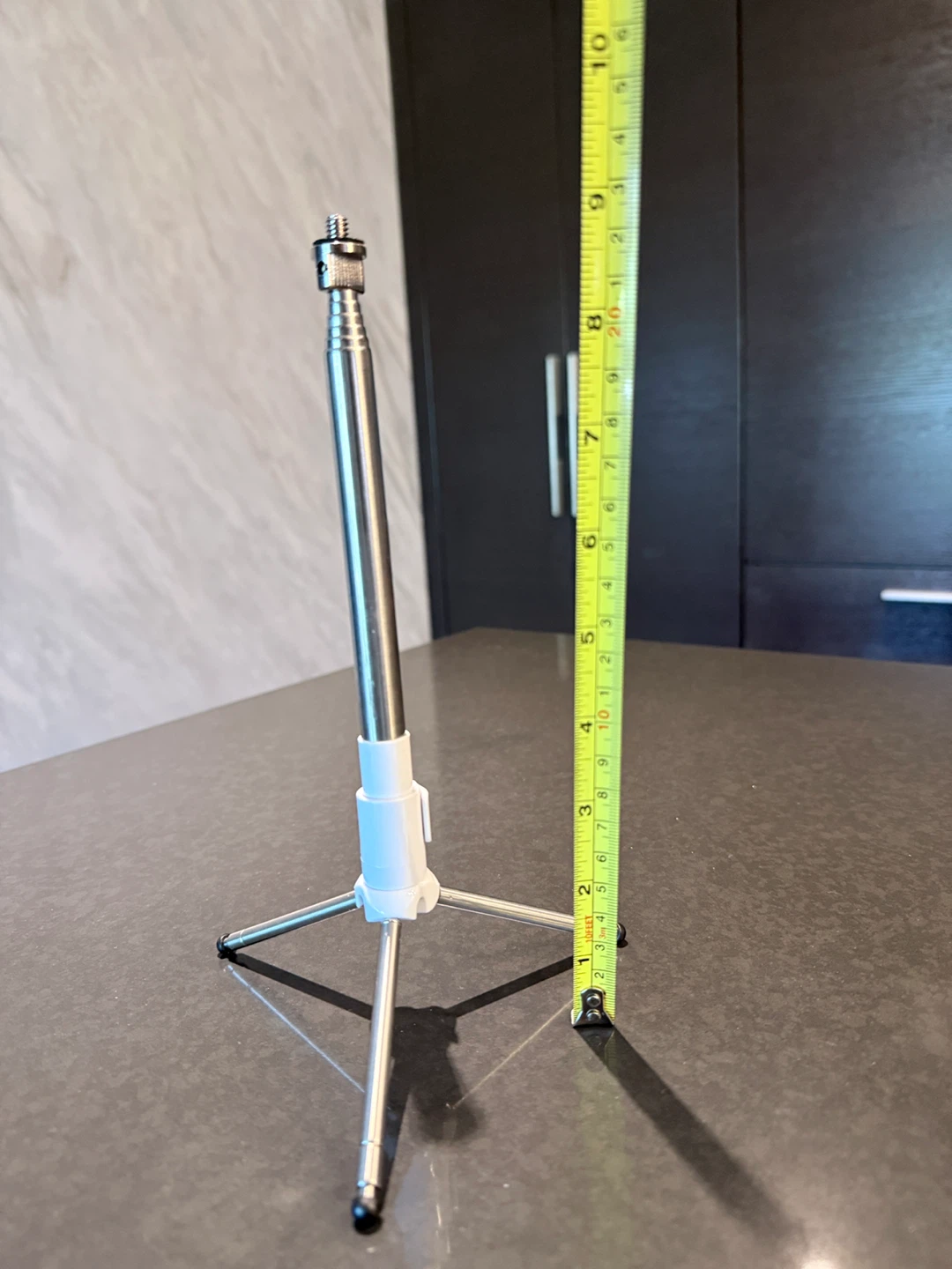 Extendable mini Tripod Selfie Stick - photo 4