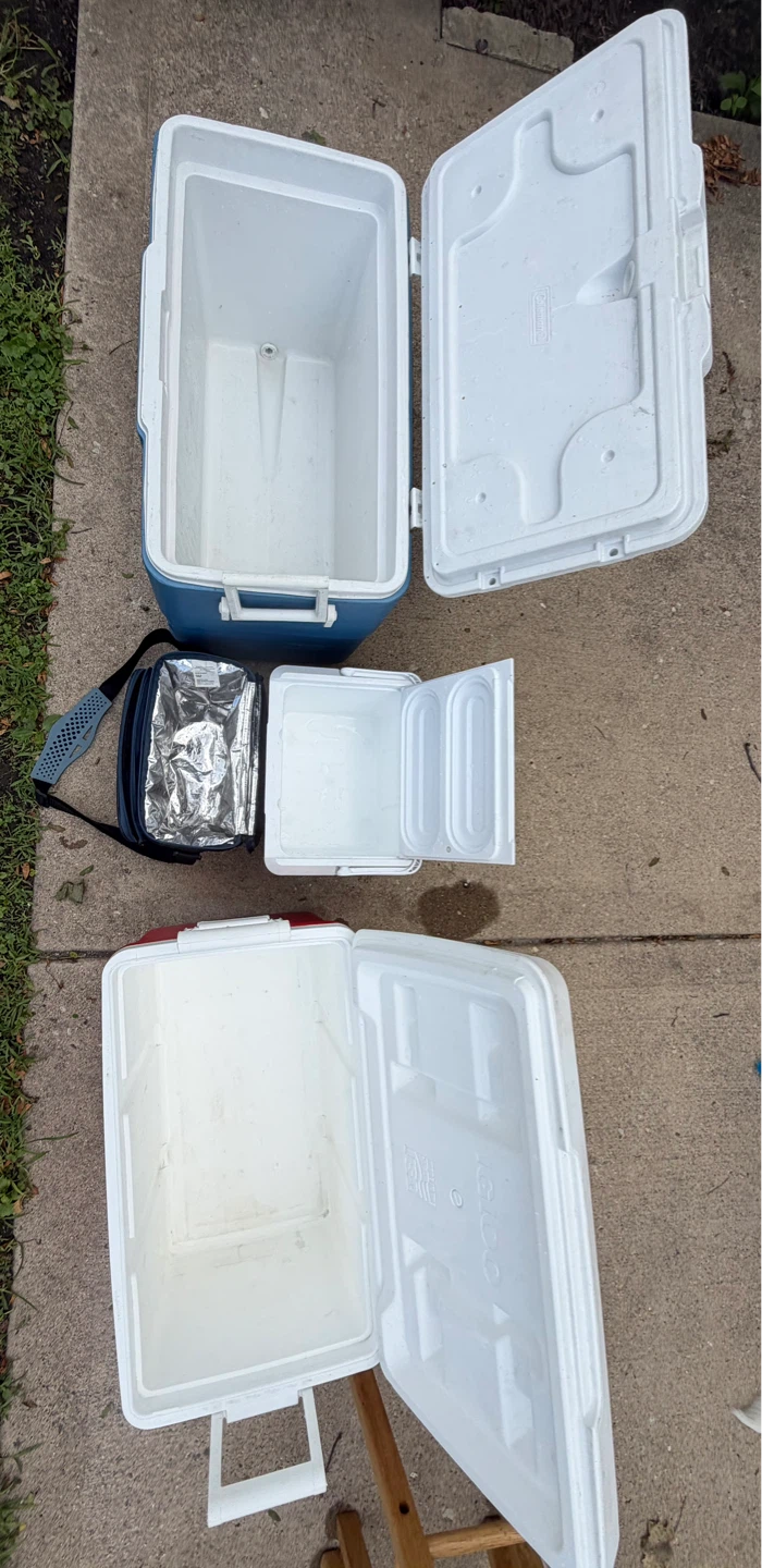 Coleman Igloo Coolers and Lunch Box - photo 3