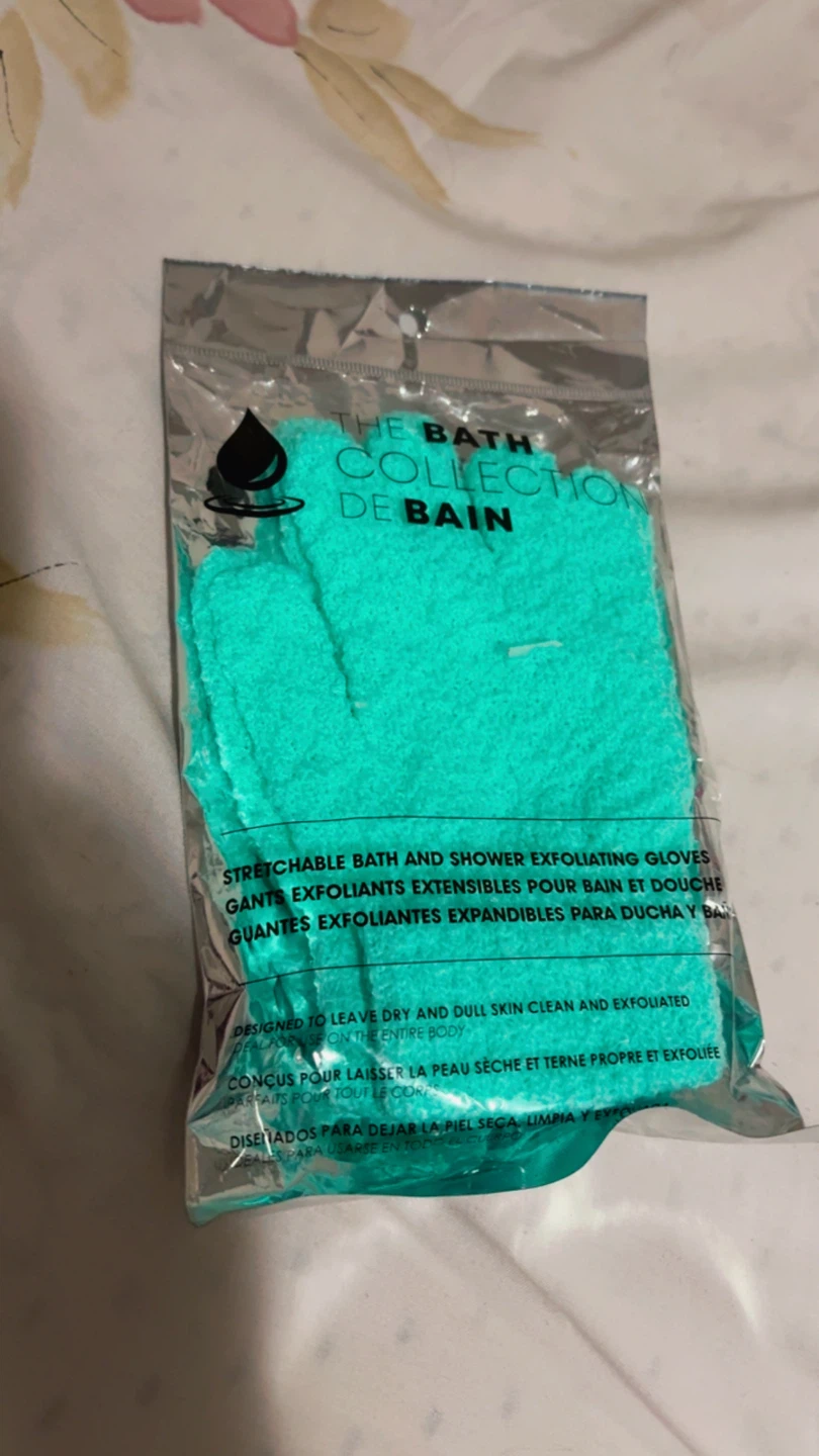 ⚽ The Bath Collection Exfoliating Gloves