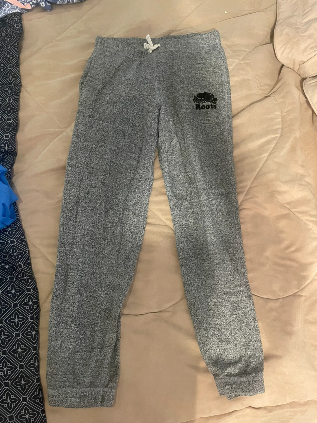 Roots Kids Grey Sweatpants Size 14 ⚽