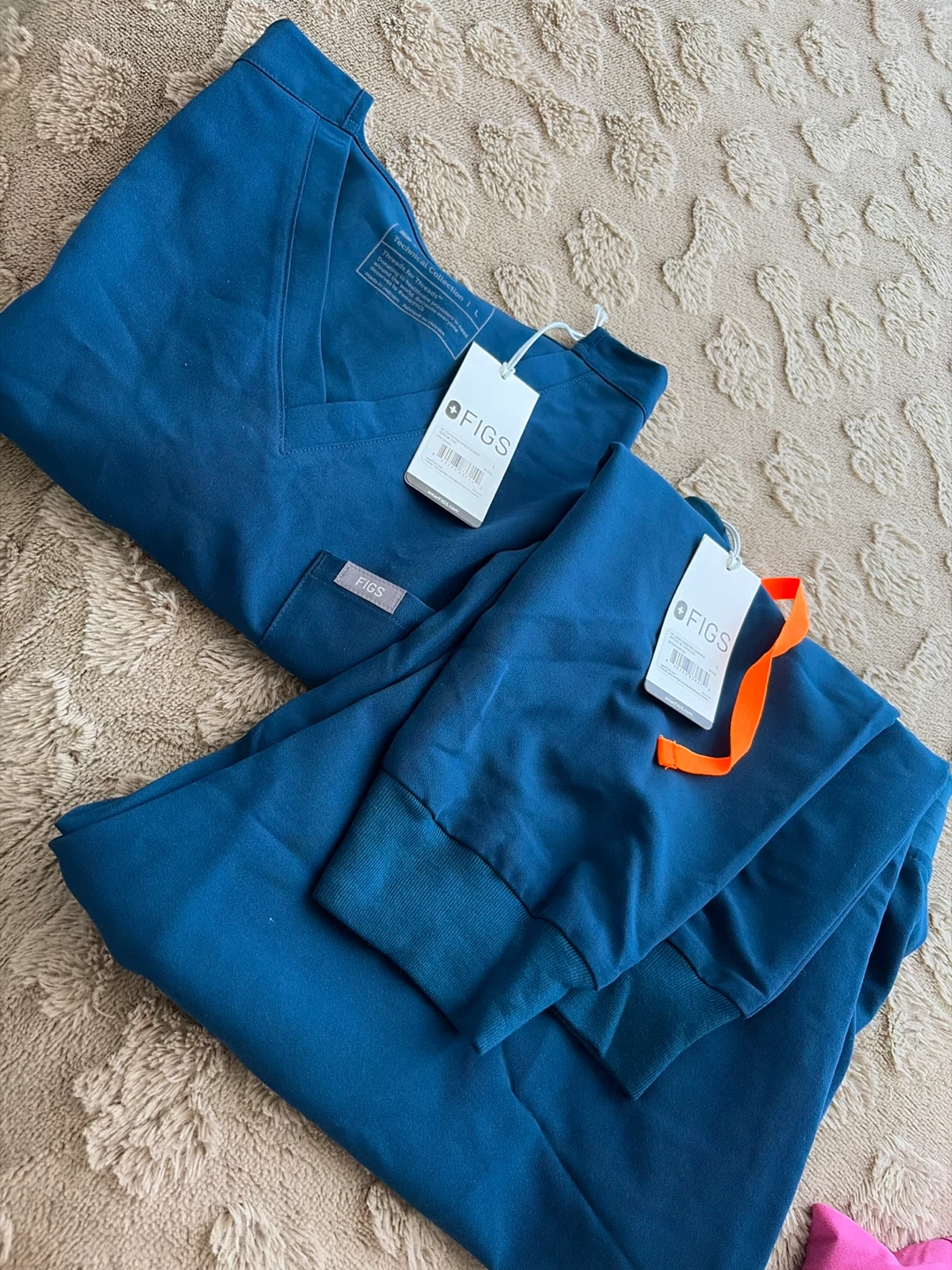 FIGS Technical Collection Scrub Top & Joggers Set - Teal