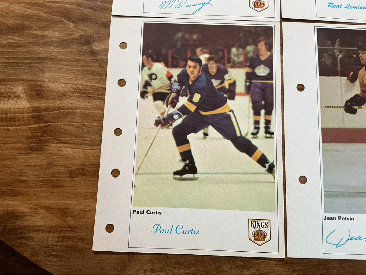 4. 1971-72 Toronto Sun Action Players Signed Los Angeles Kings - photo 4