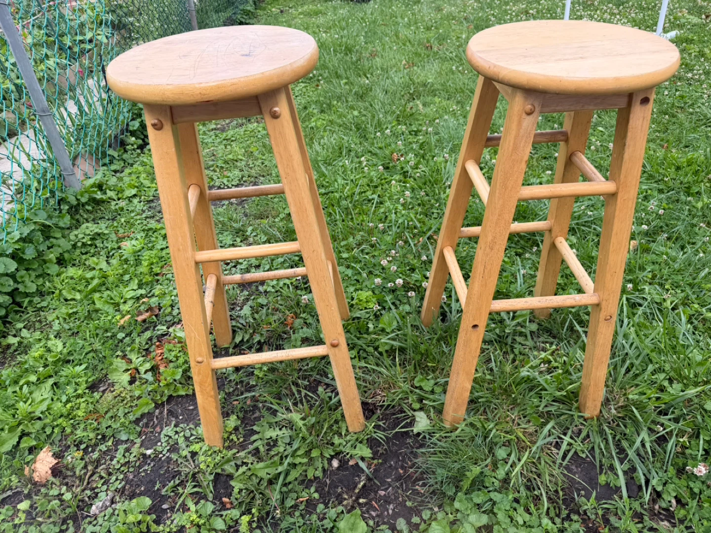 Set of 2 Wooden Bar Stools - photo 2