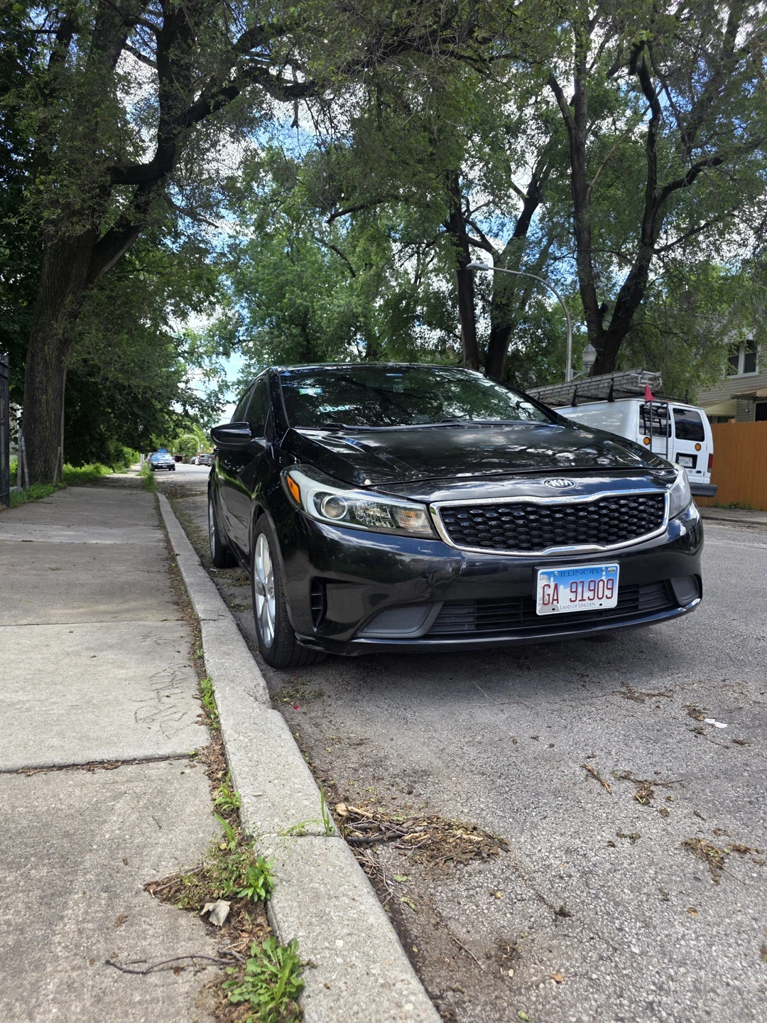 Black Kia Forte Sedan - photo 2