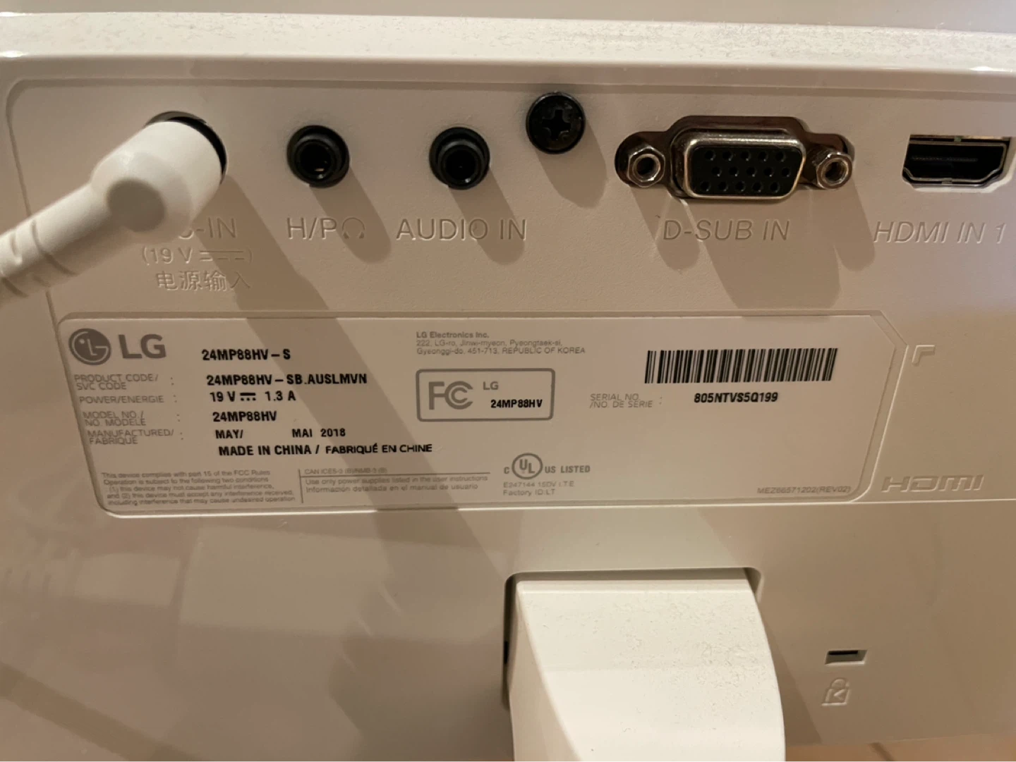 ⚽  LG 24” Monitor (24MP88HV-S) - photo 3