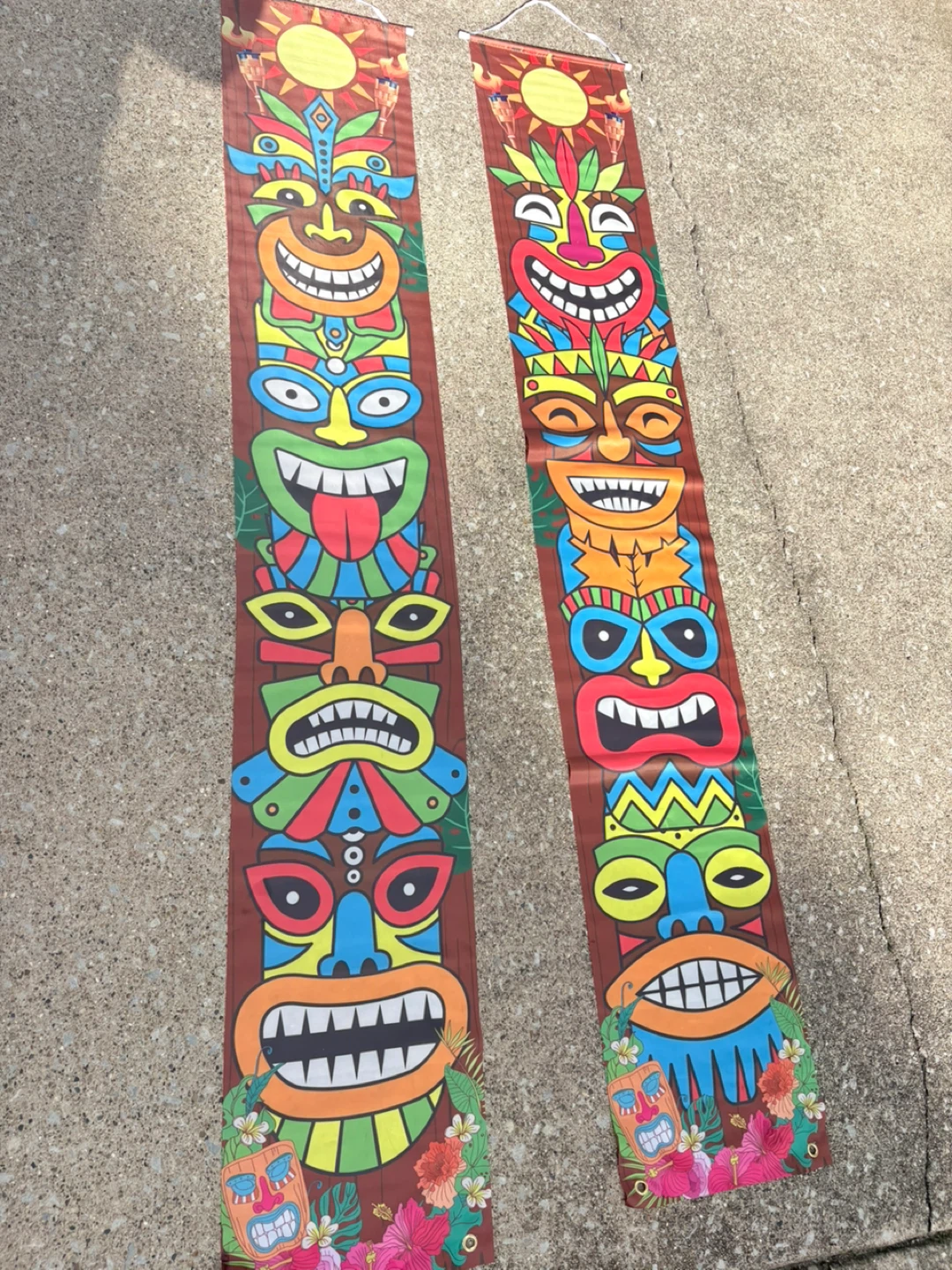 Tiki Pole Banners (Set of 2)