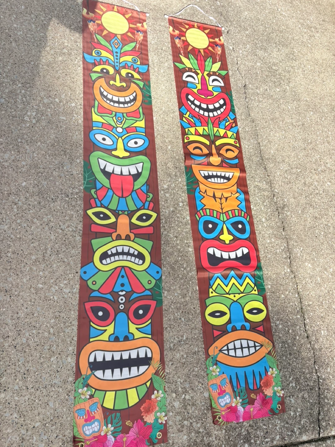 Tiki Pole Banners (Set of 2) - photo 2