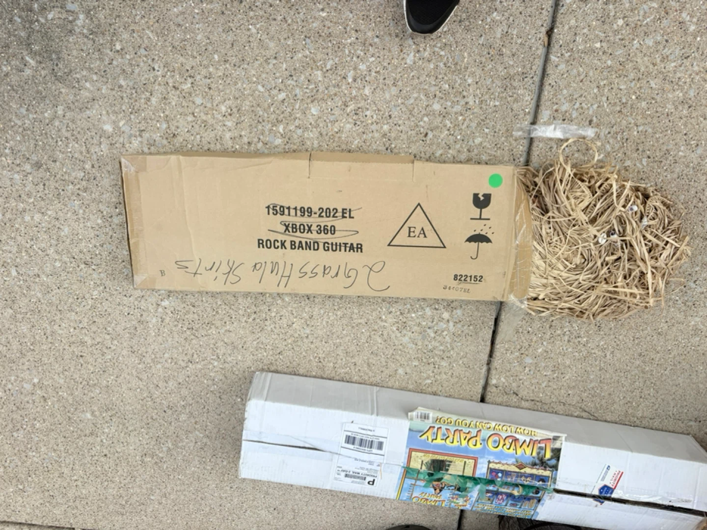 2 new grass skirts with shells
