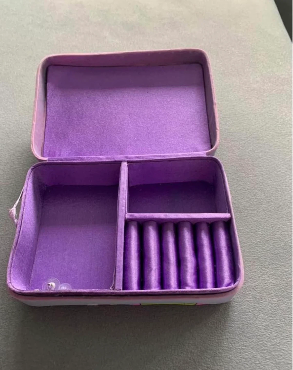 Jewellery box