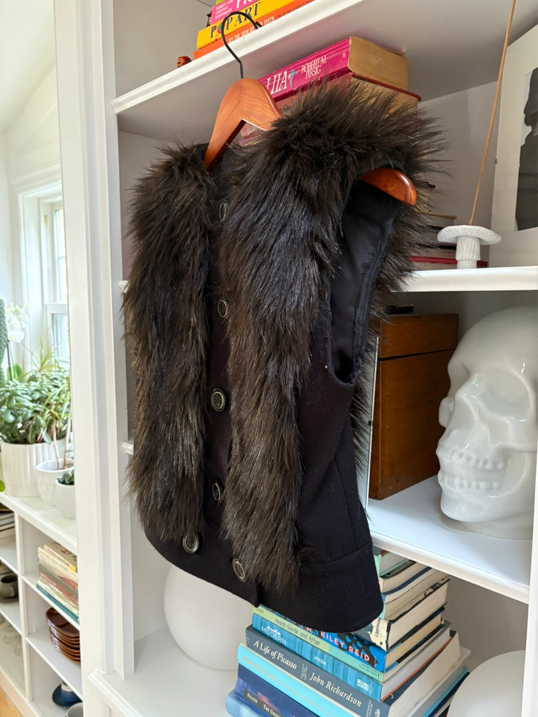 Women's Faux Fur Trimmed Vest - photo 2