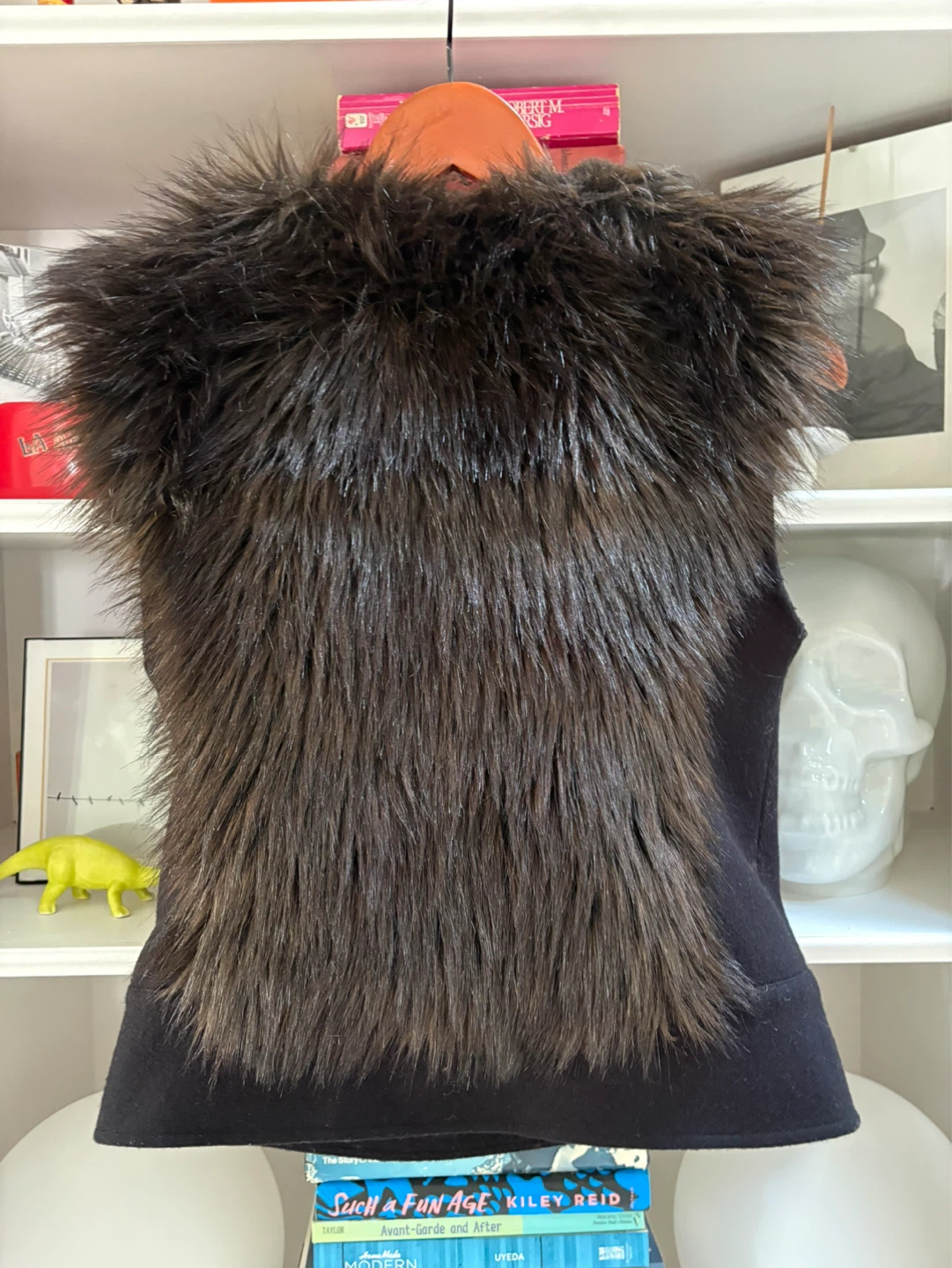 Women's Faux Fur Trimmed Vest - photo 4
