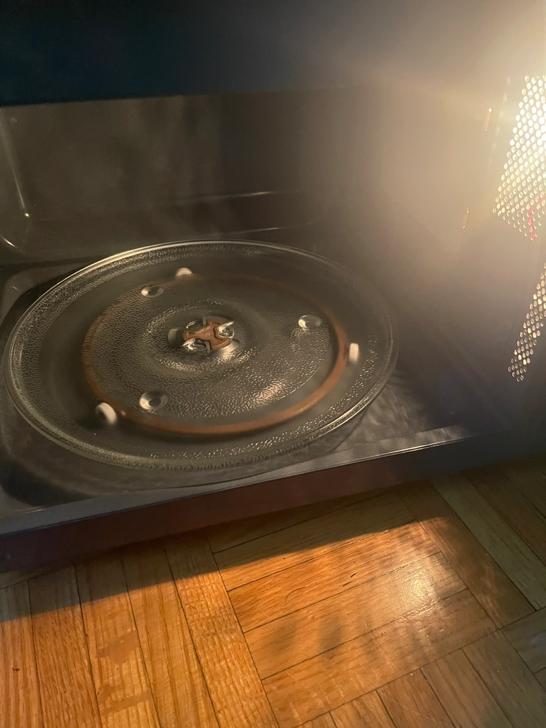 Vissani Microwave Oven - photo 2