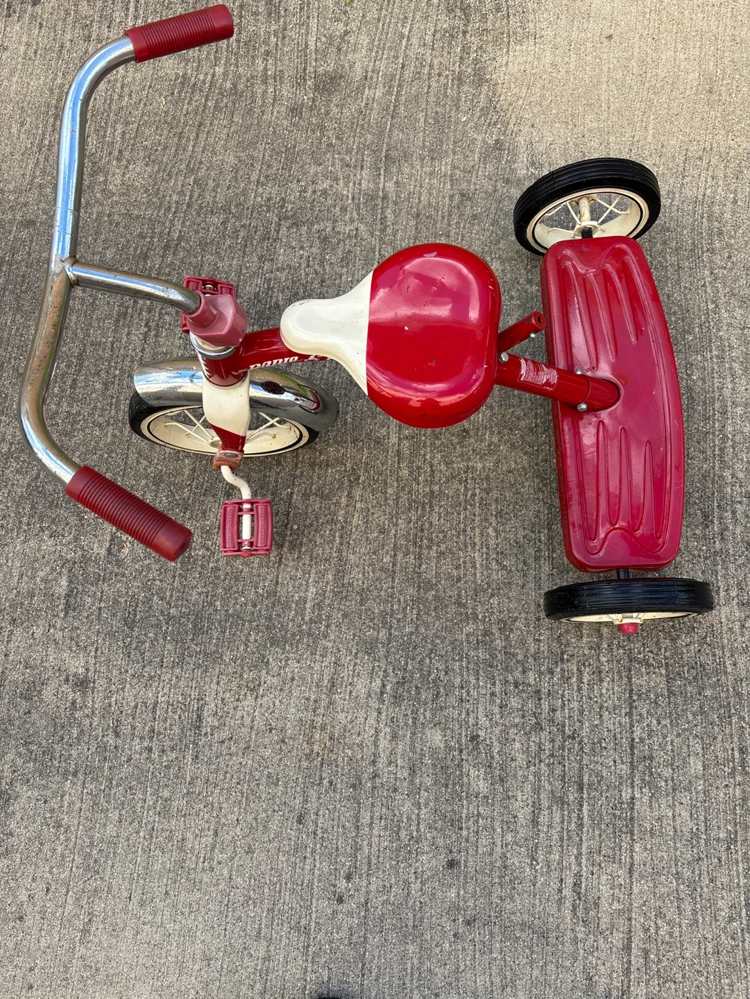 Radio Flyer Red Tricycle - photo 2