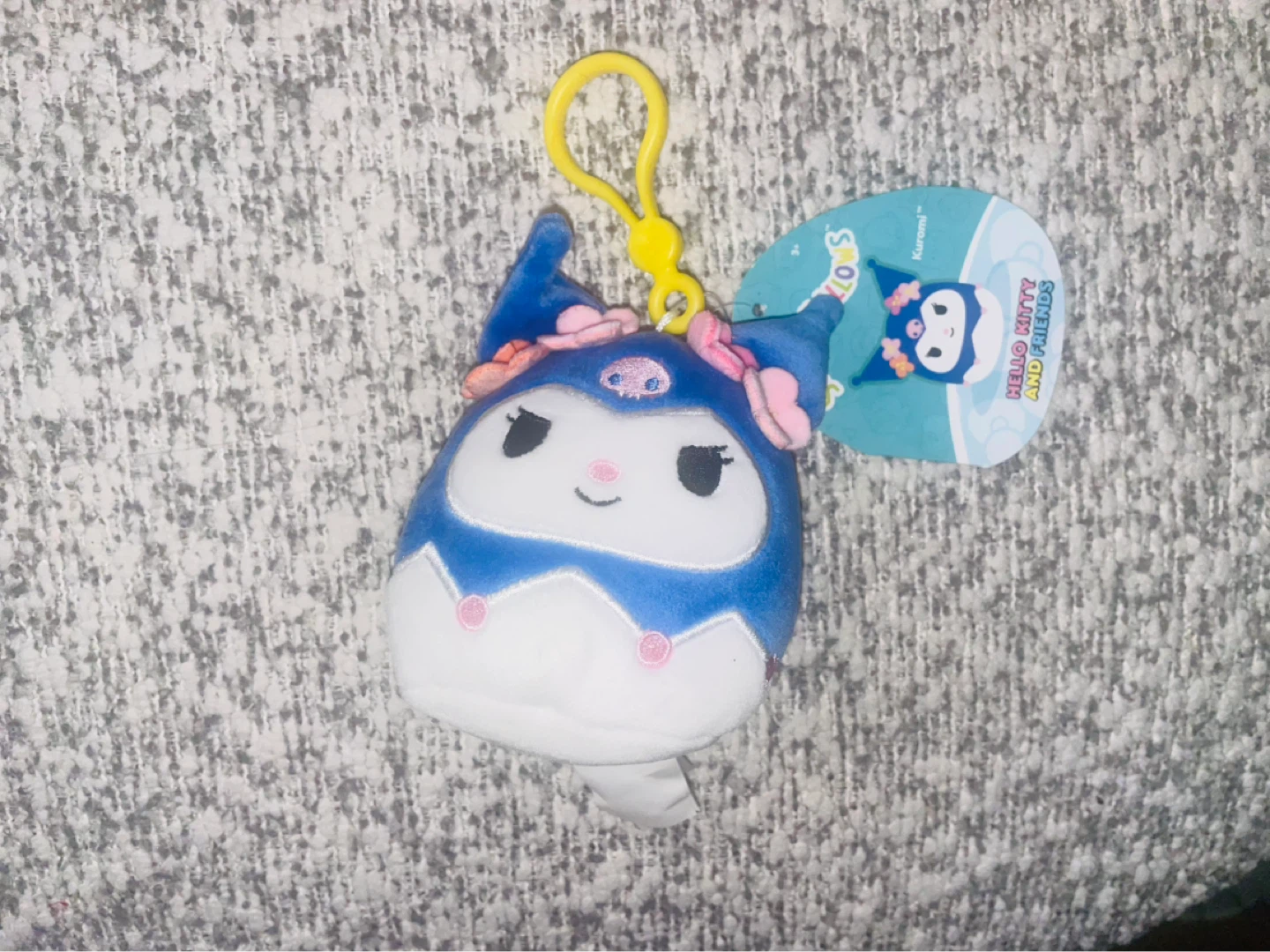 ⚽️ New Squishmallow Hello Kitty plush keychain
