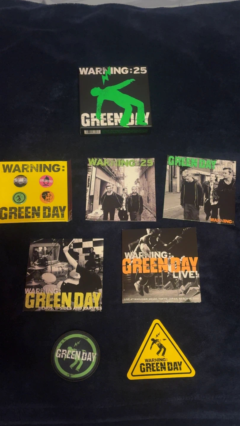 Green Day Warning: 25 Box Set - photo 3