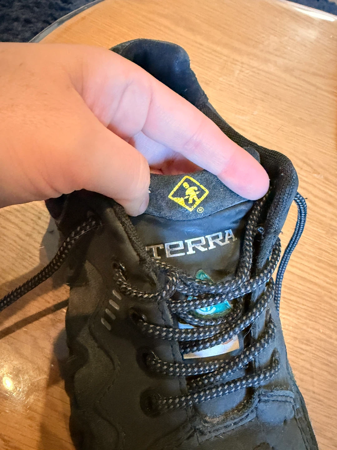 Terra Safety Shoes - size 9.5 - photo 4