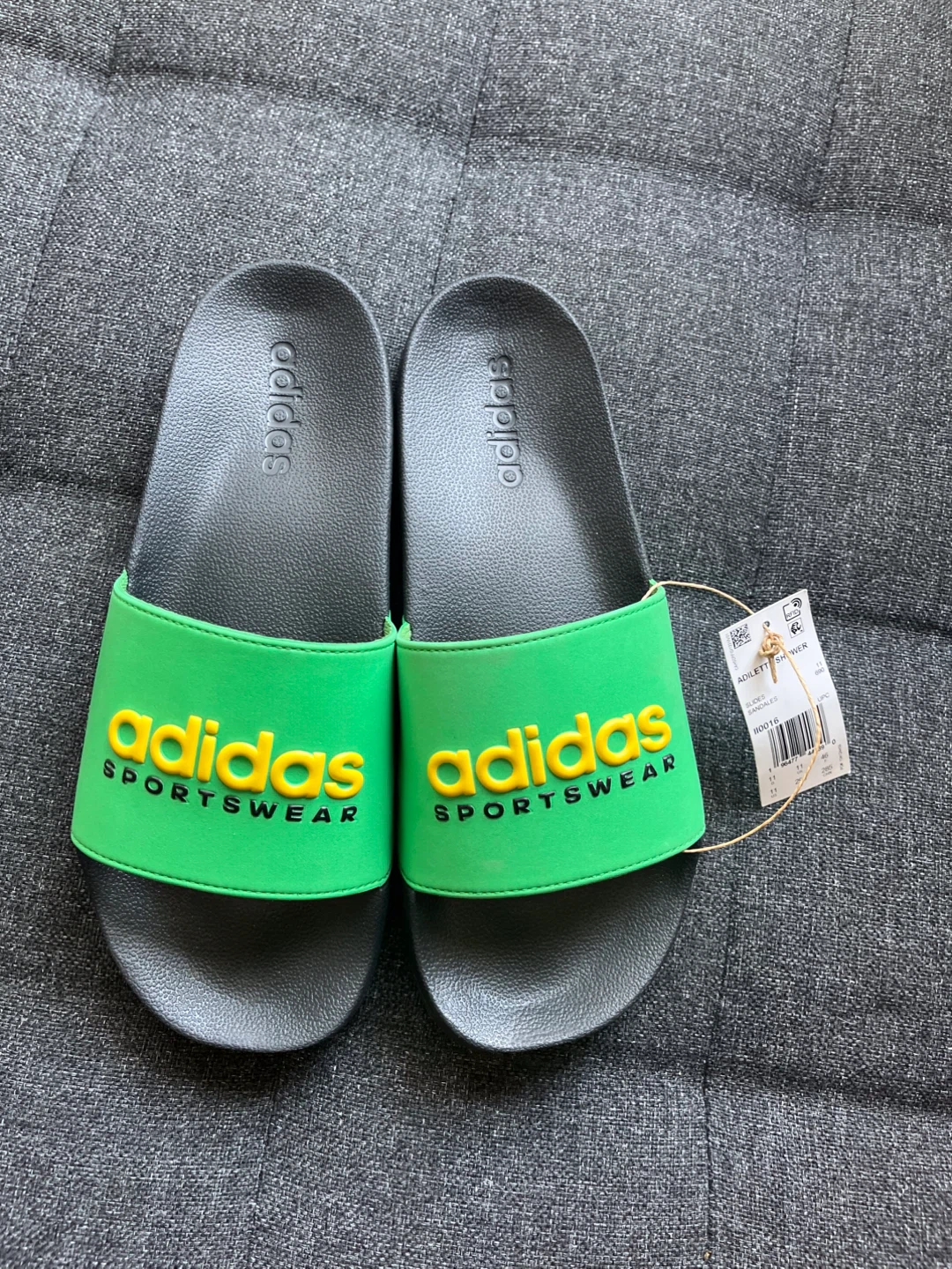 Adidas Adilette Shower Slides Green/Yellow Size 11 - photo 3