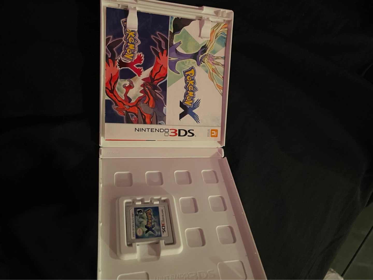 Pokémon X Nintendo 3DS Game - photo 2