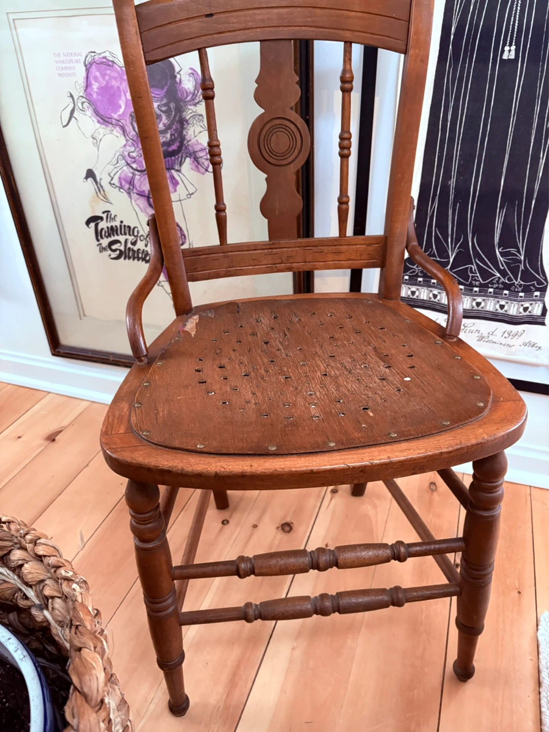 Wooden Accent Chair - photo 3