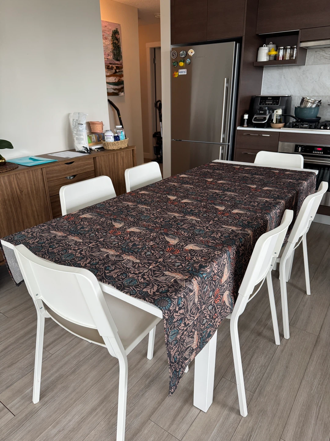 White Extendable Dining Table with 4 Chairs