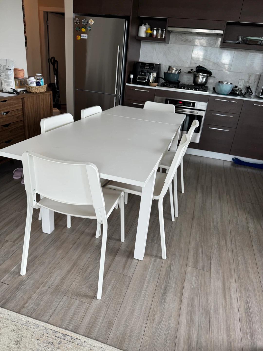 White Extendable Dining Table with 4 Chairs - photo 2