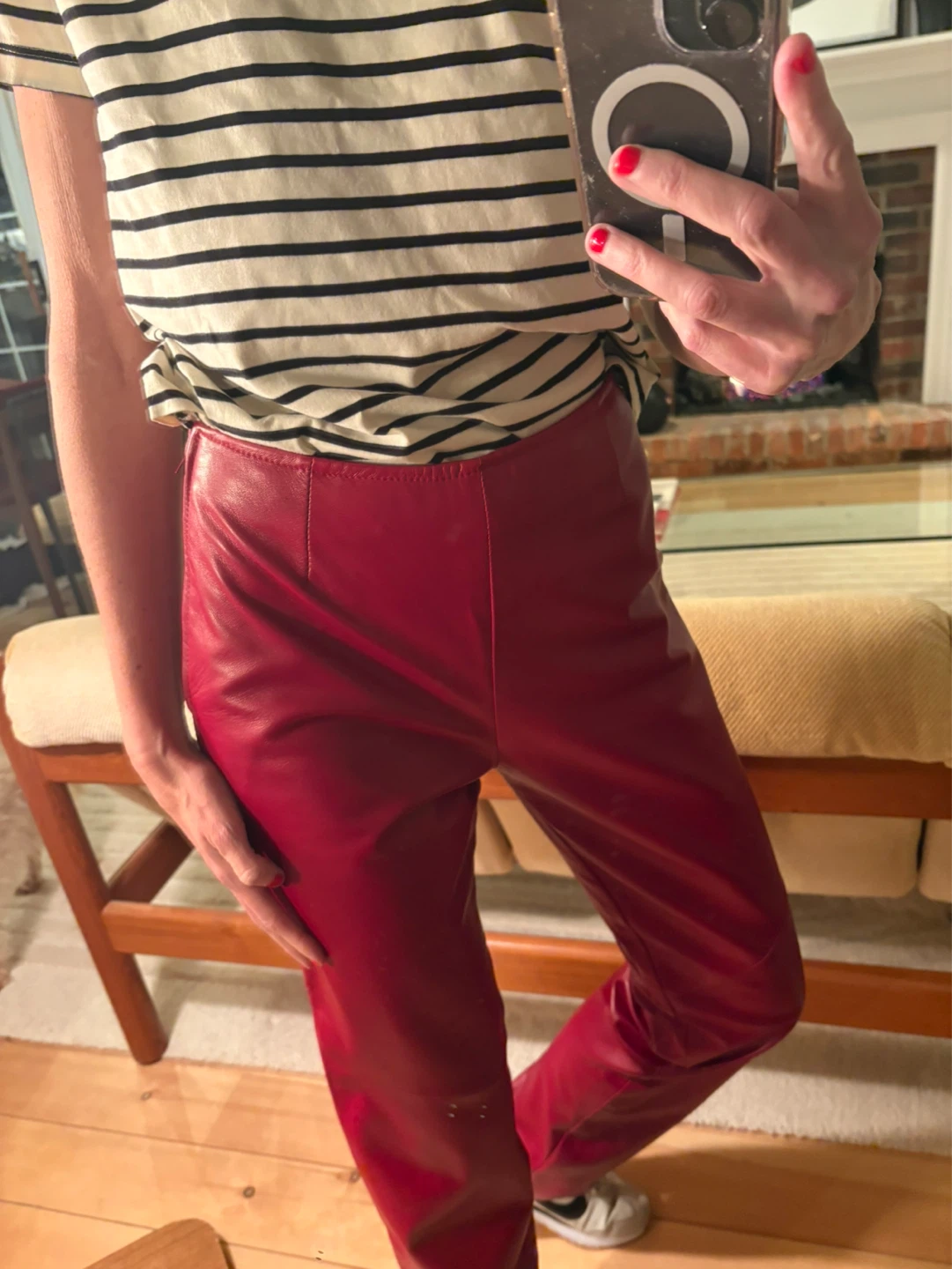Danier Red Faux Leather Pants Size 6 - photo 2