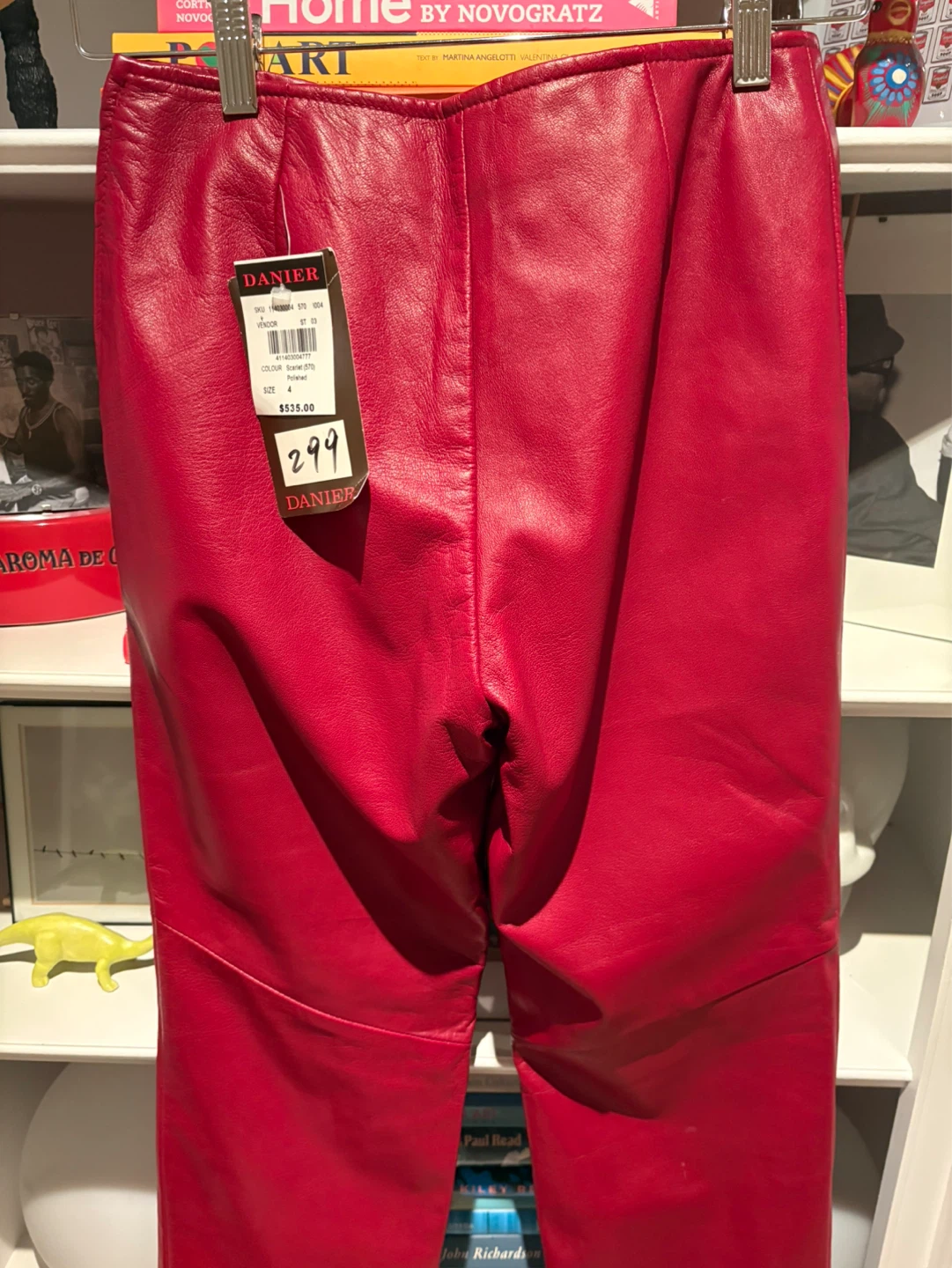 Danier Red Faux Leather Pants Size 6 - photo 4