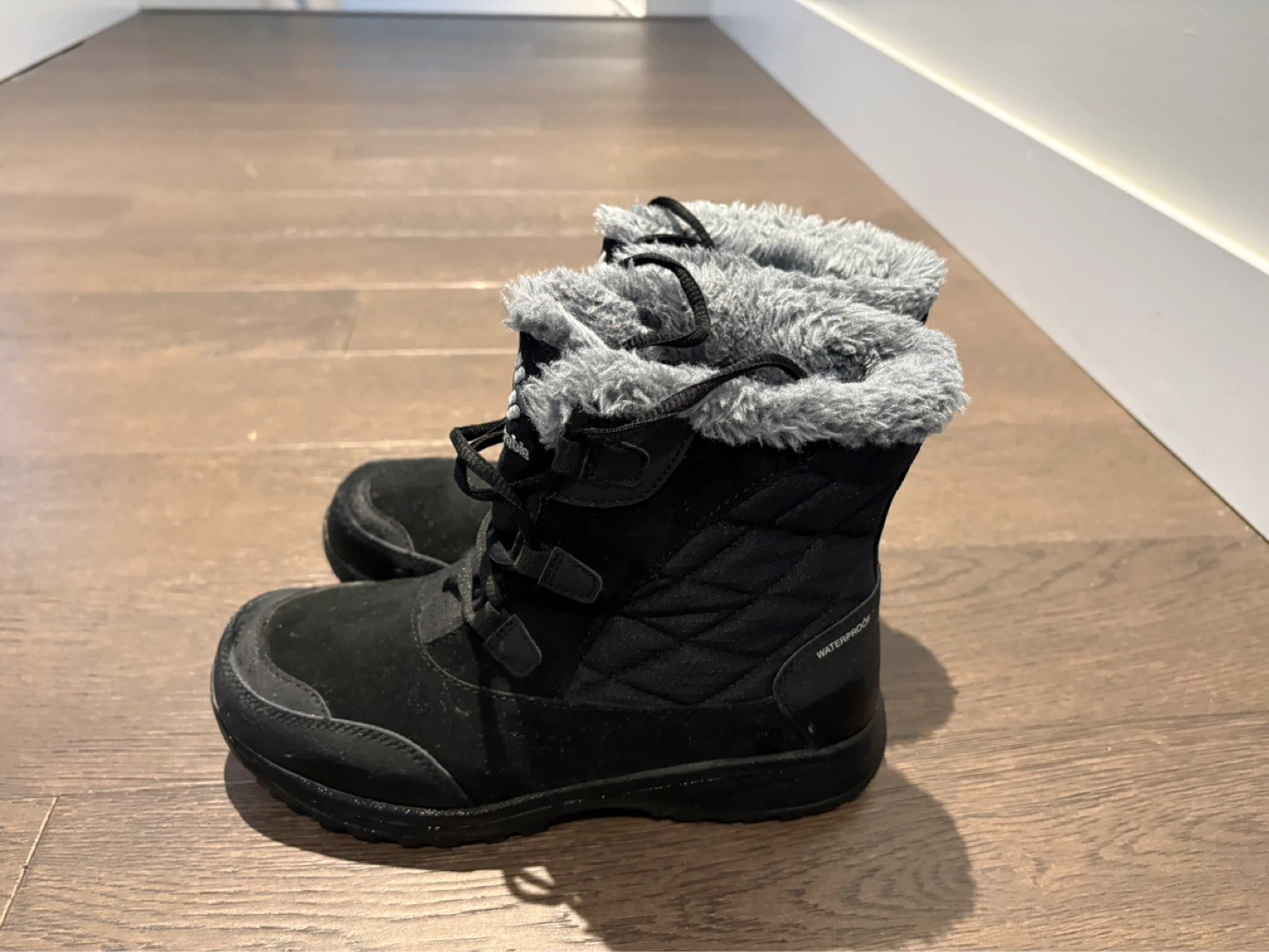 Columbia Ice Maiden Shorty Boots Women's Size 7.5 - photo 3