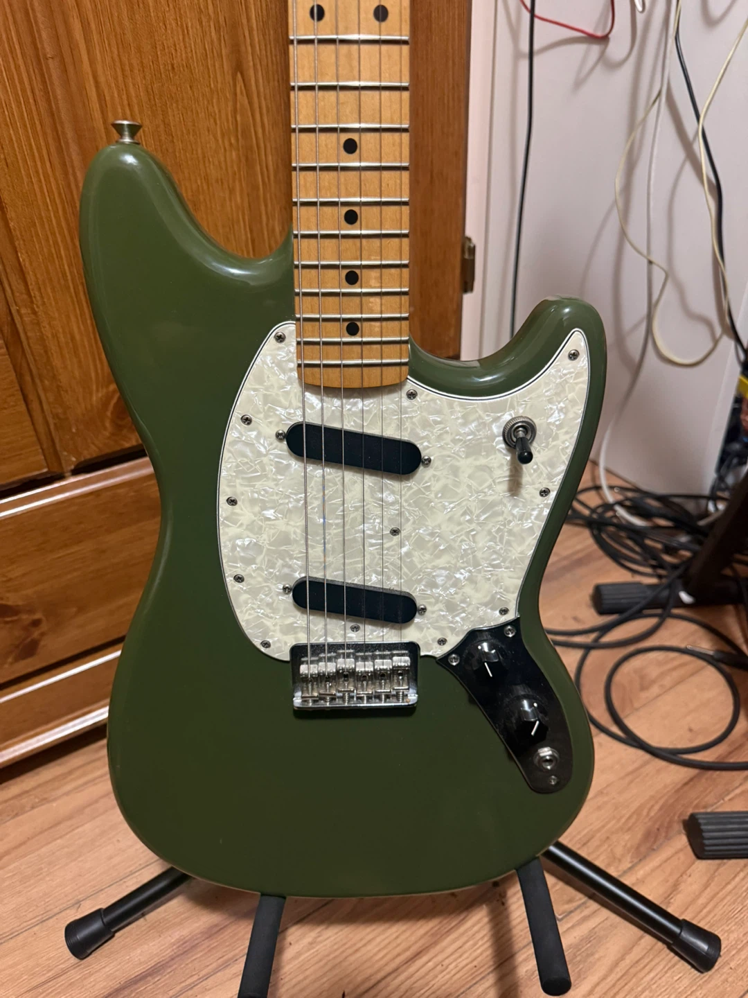 2019 Mexican Fender Mustang — Olive green - photo 3