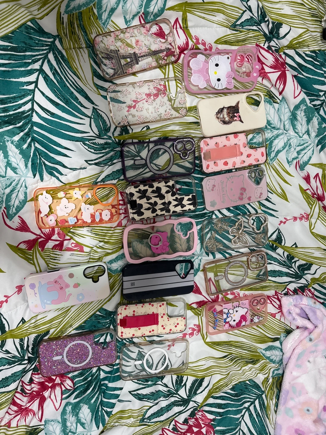 Assorted IPhone16 Cases