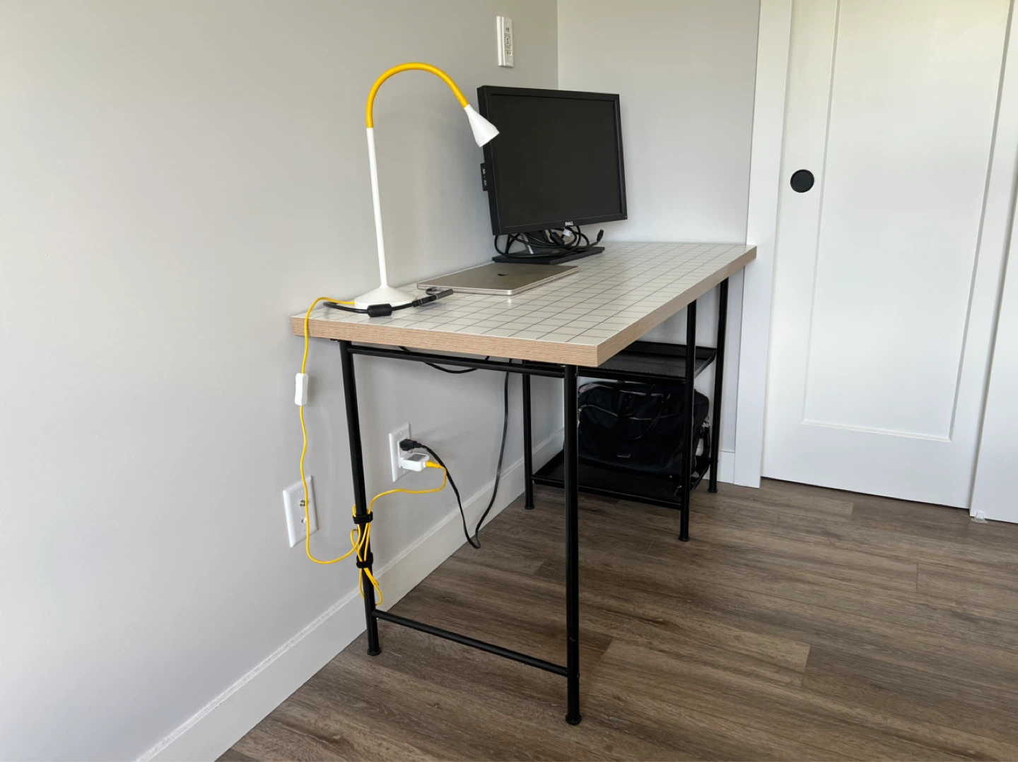 IKEA Desk Lagkaptein with Shelve