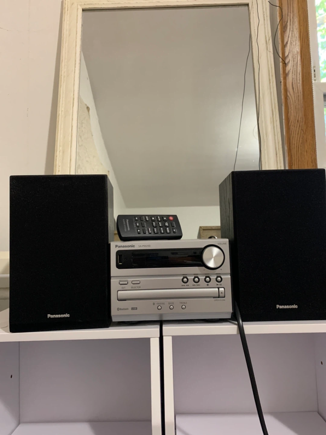 Panasonic SA-PM250 Stereo System with Speakers