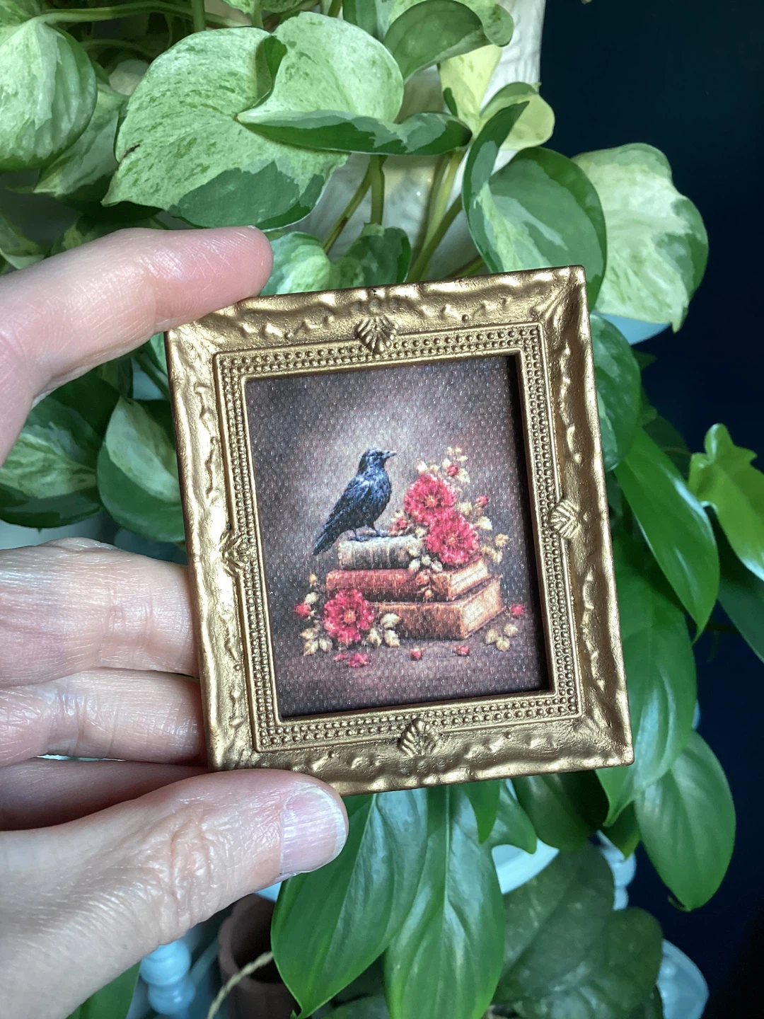 Miniature Artwork Crow with Books ⚽️