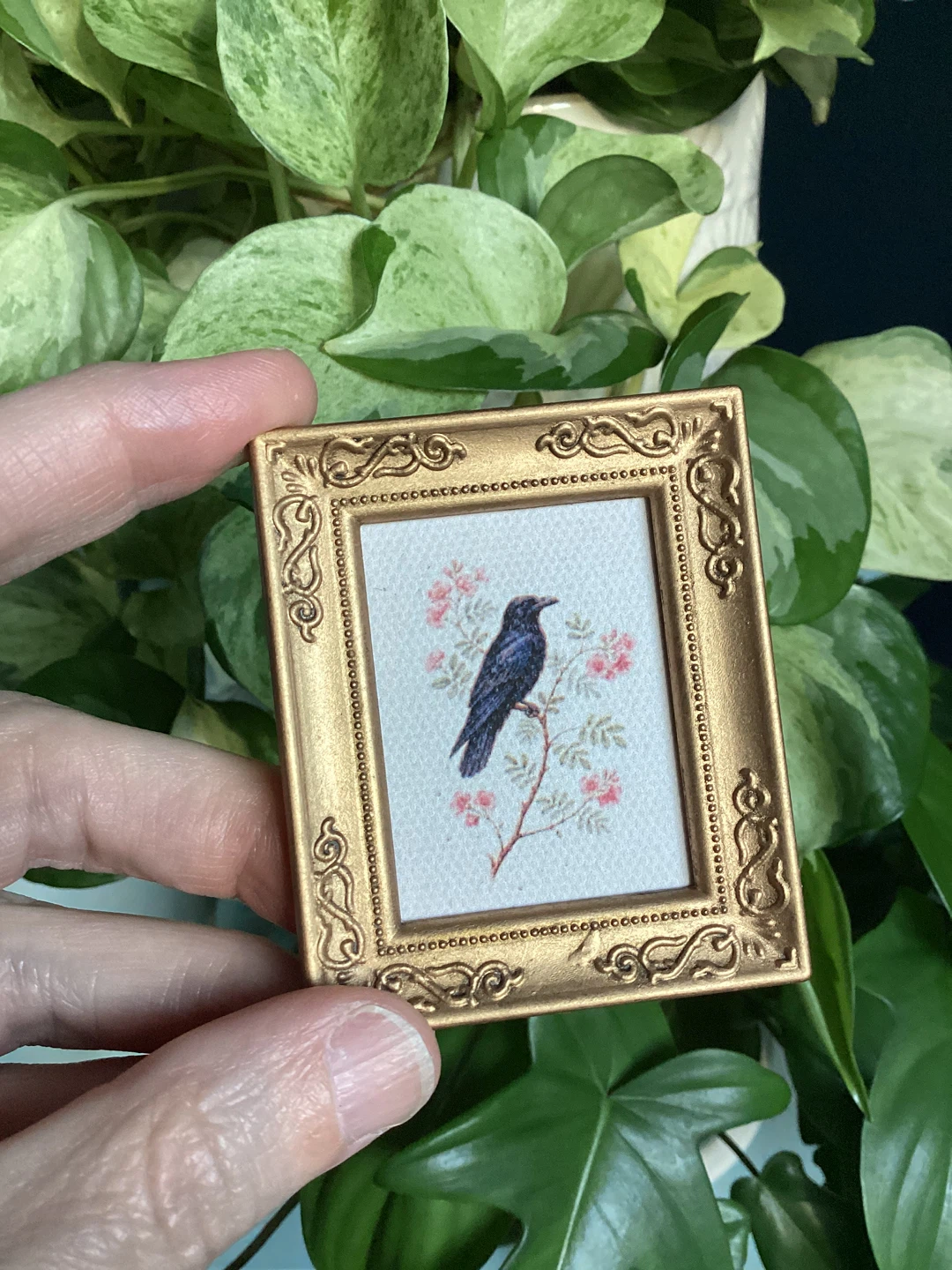 Miniature Artwork Crow with Flowers ⚽️