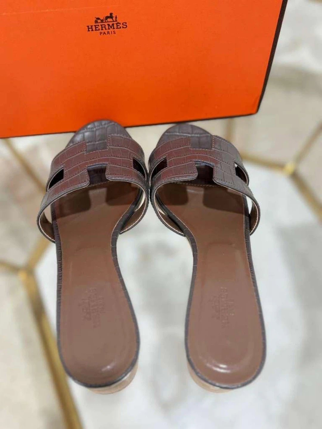 Hermes Paris Grey Crocodile Embossed Slides Size 39 - photo 5