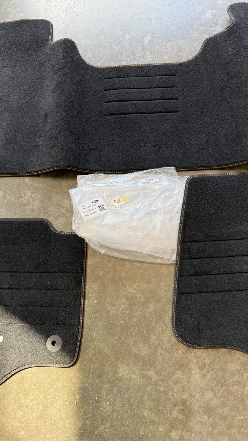Ford Platinum Floor Mats - photo 4