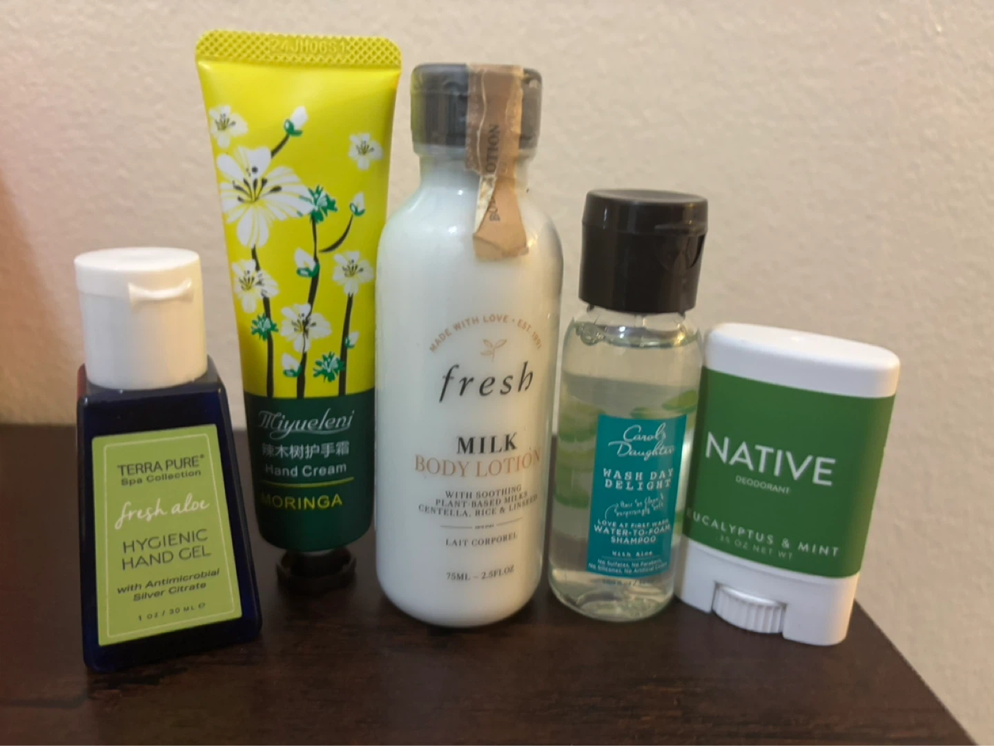 NEW-5pc Beauty Lot-Includes Carol's Daughter, Native & Fresh