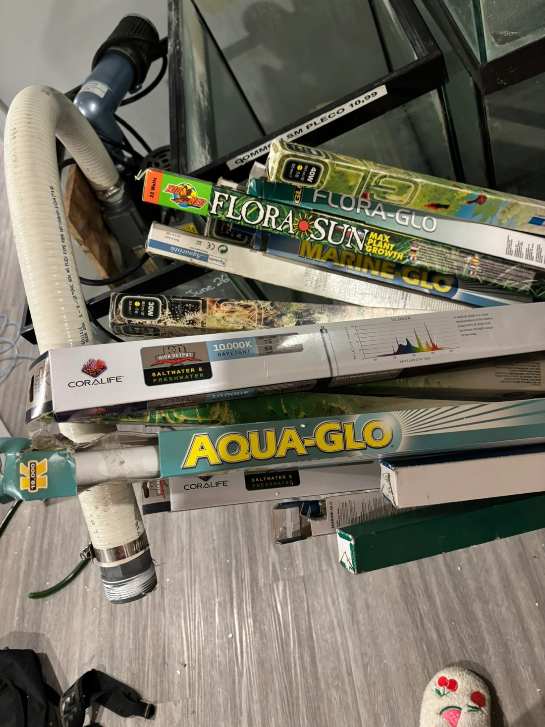 Aquarium supplies