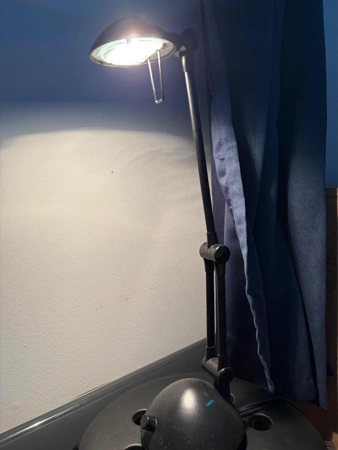 Black Adjustable Desk Lamp