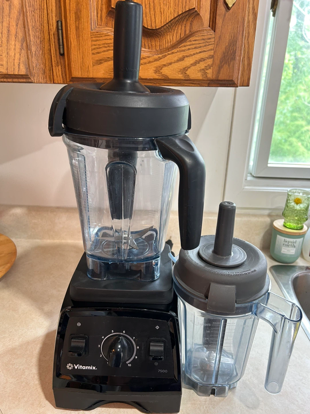 Vitamix 7500 with Dry Grains Container