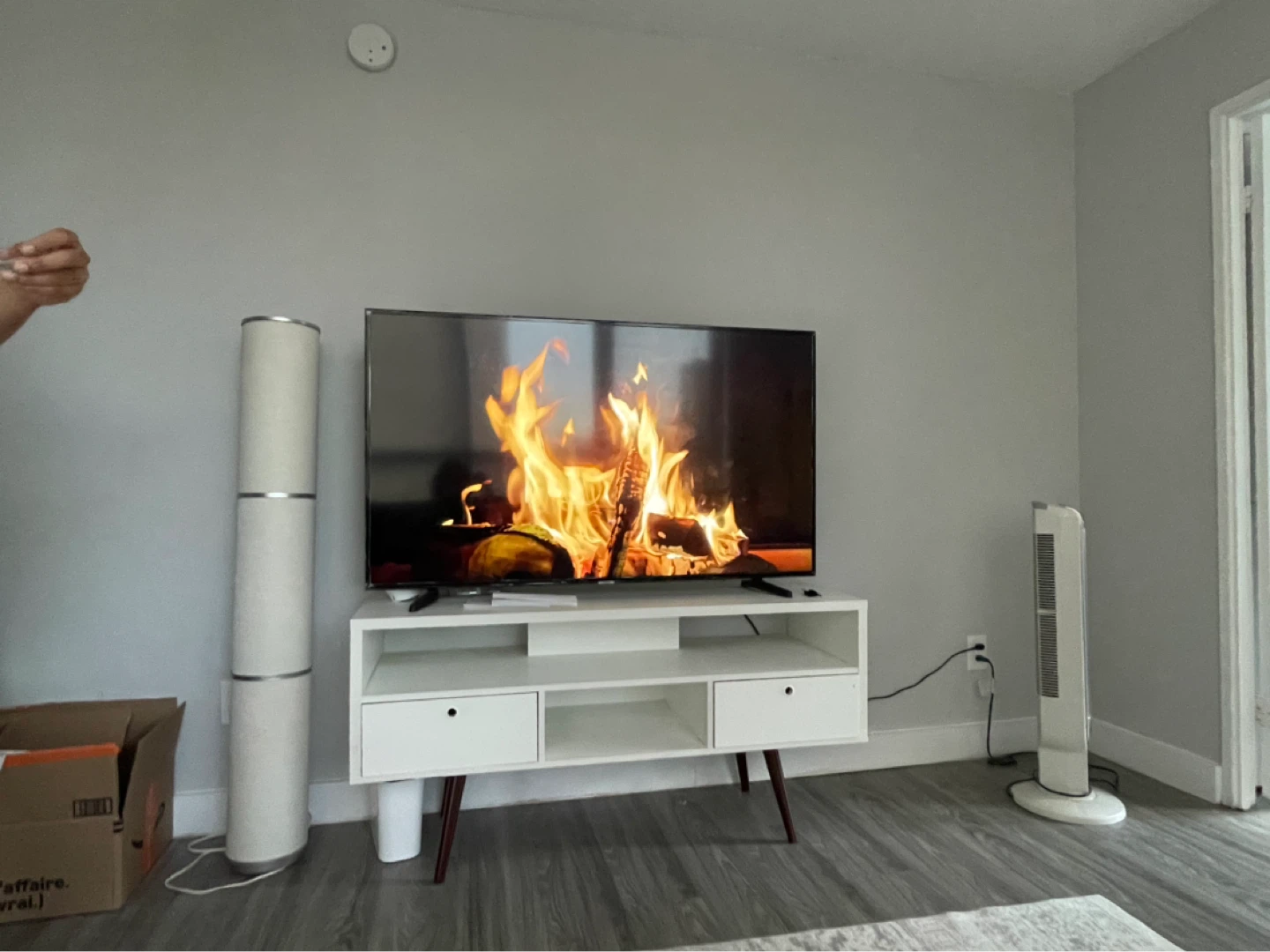 Samsung 55” 4K UHD Smart TV – Model UN55NU6900F - photo 2